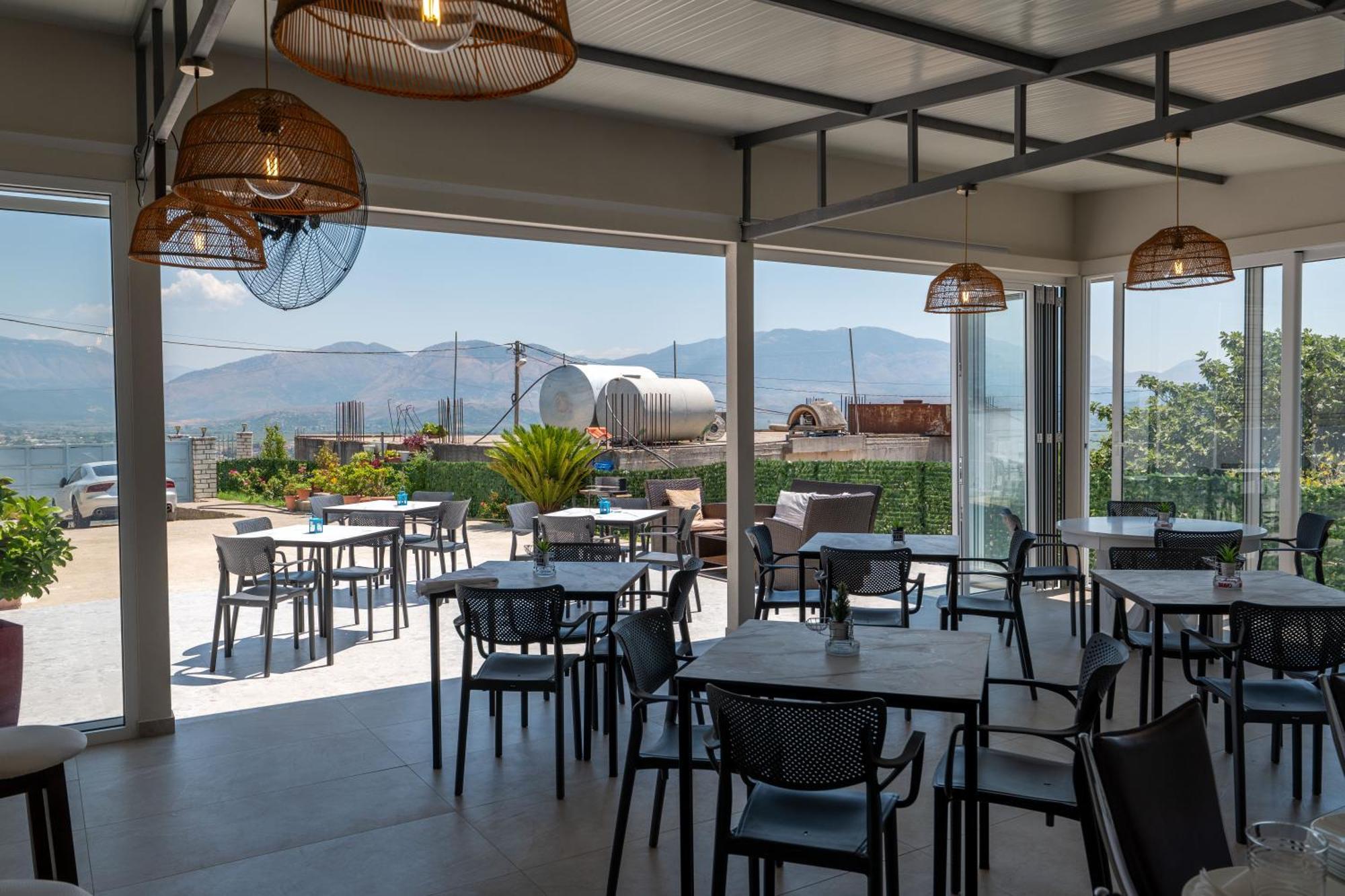 Villa Serenity Sarandë エクステリア 写真
